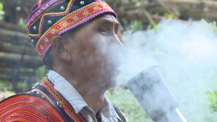 拉祜族吸烟习俗