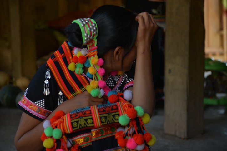 拉祜族头饰--冠帽头巾